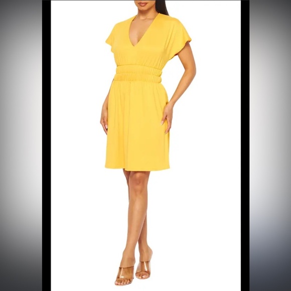 New Velvet Torch Elastic Waist Knit dress in yellow mustard size Small - Picture 1 of 6